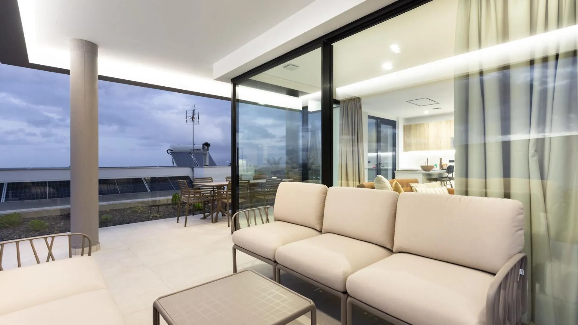 New ! Gorvorana Norte - Private Pool, Bbq, 8Pax Realejo Bajo Semesterbostad